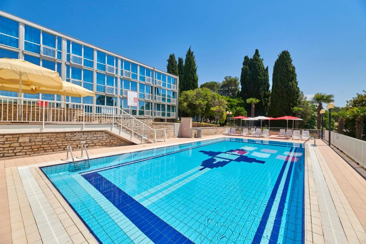 Hotel Zorna Plava Laguna Porec Exterior photo