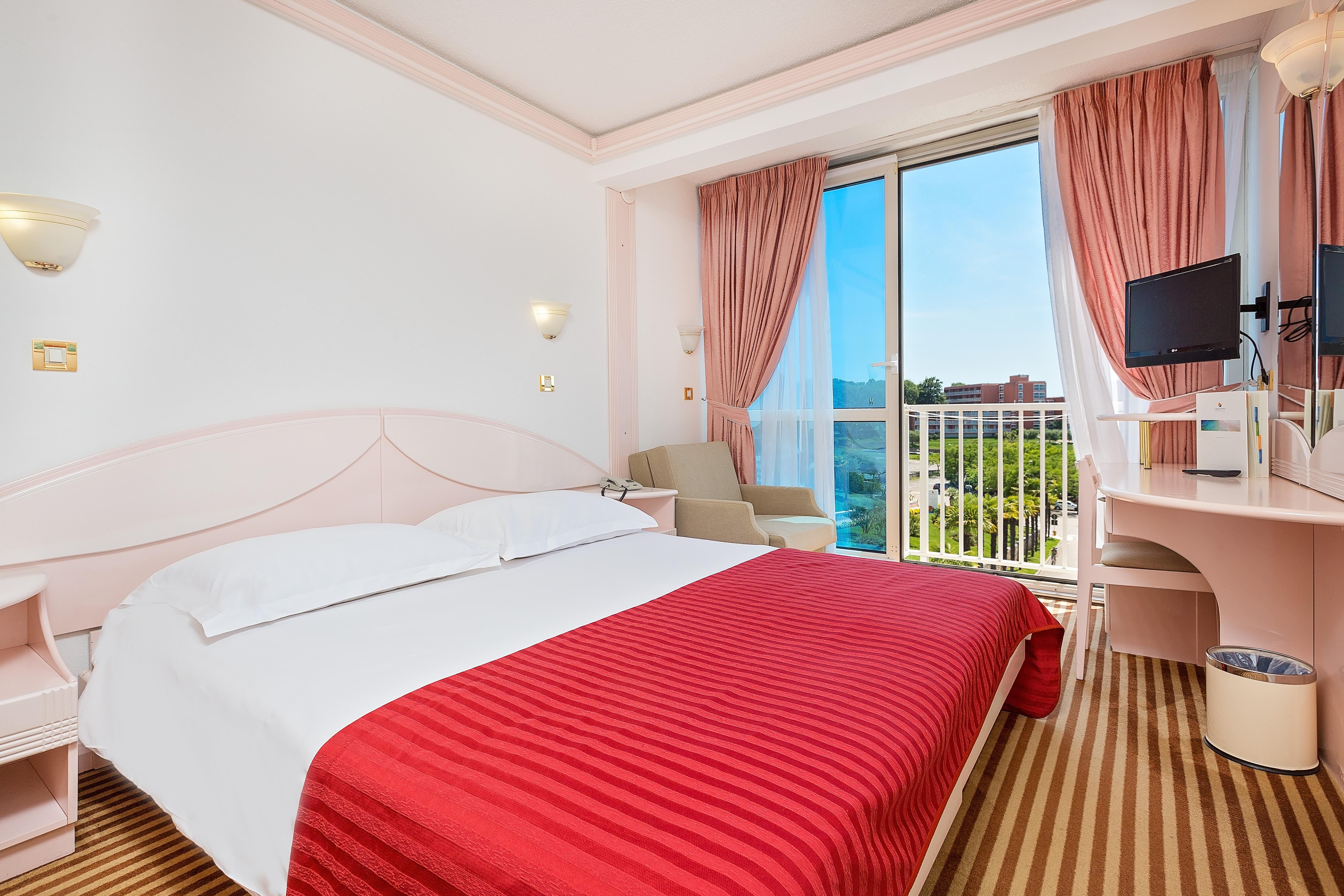 Hotel Zorna Plava Laguna Porec Exterior photo