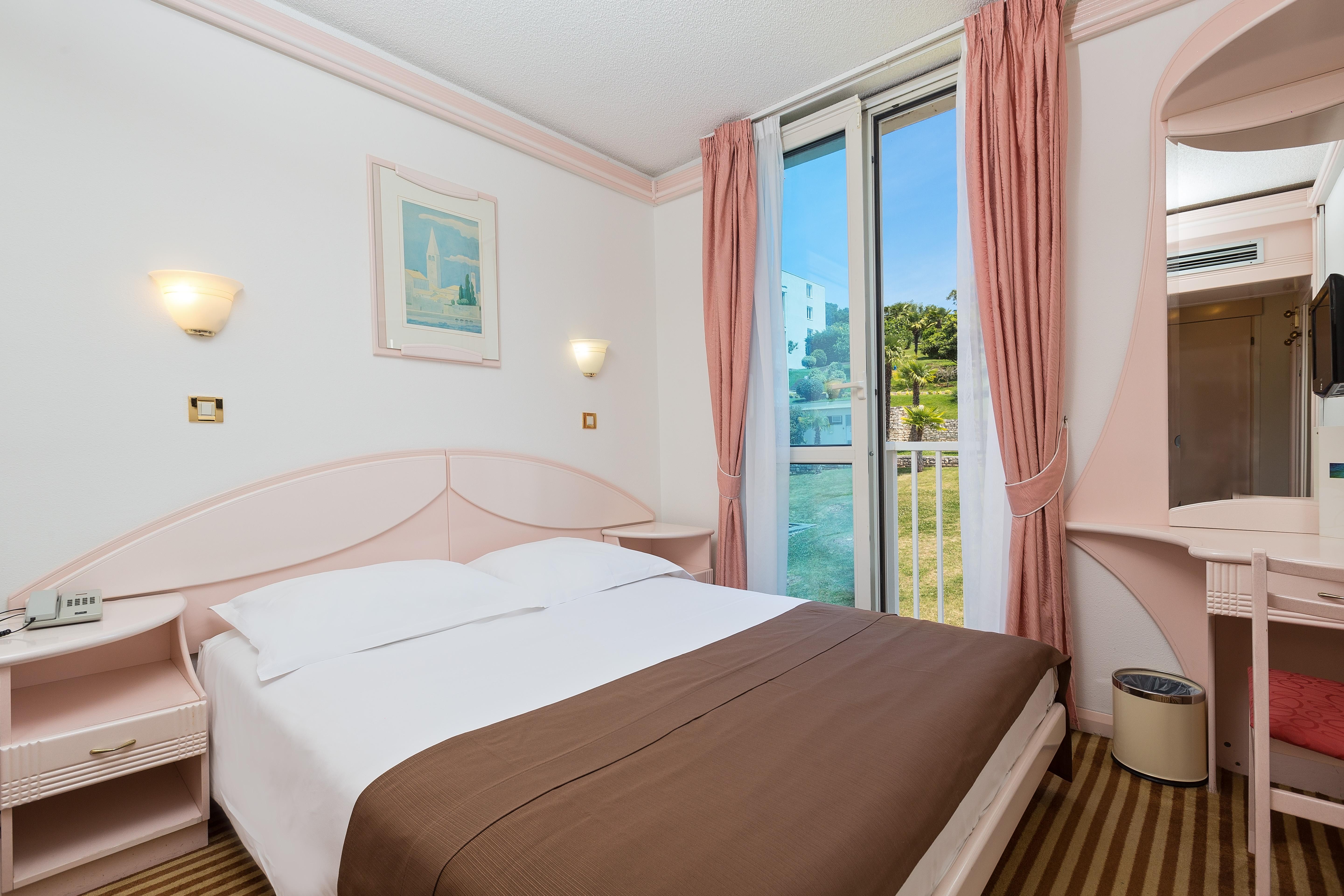 Hotel Zorna Plava Laguna Porec Exterior photo