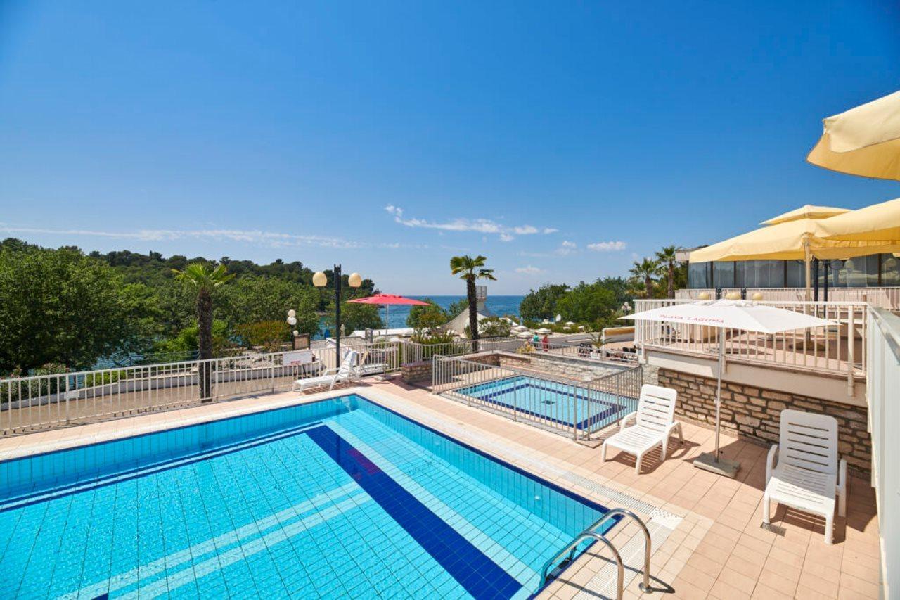 Hotel Zorna Plava Laguna Porec Exterior photo