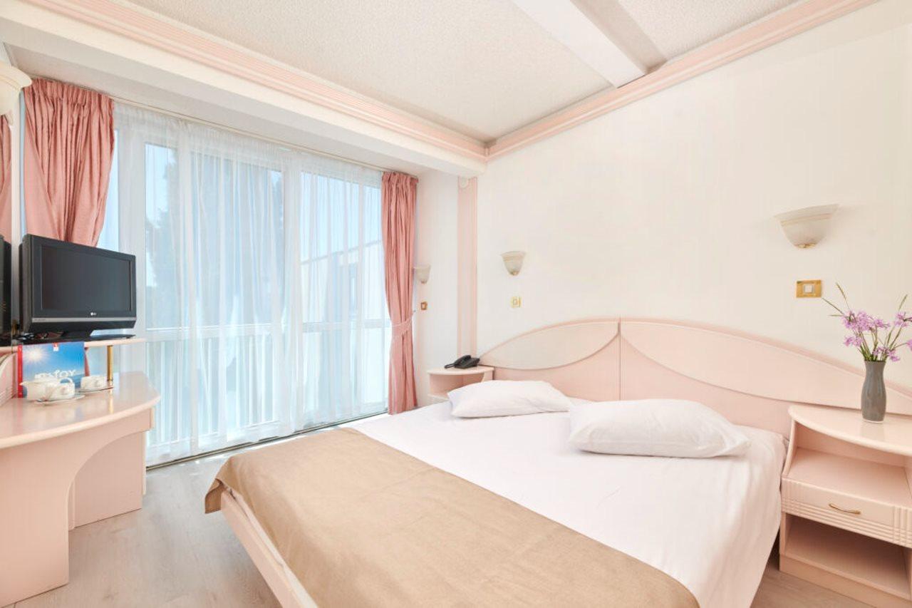 Hotel Zorna Plava Laguna Porec Exterior photo