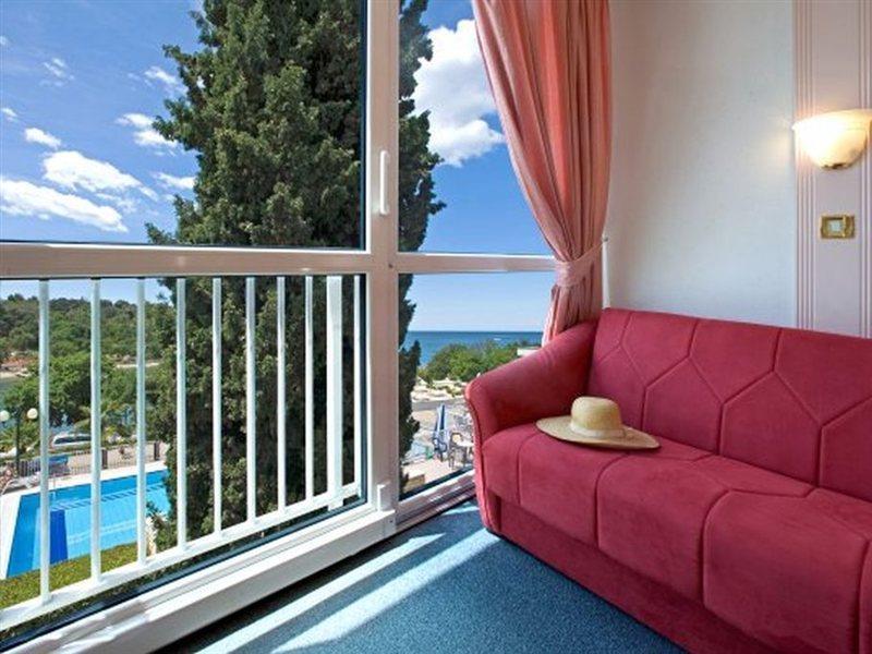 Hotel Zorna Plava Laguna Porec Exterior photo