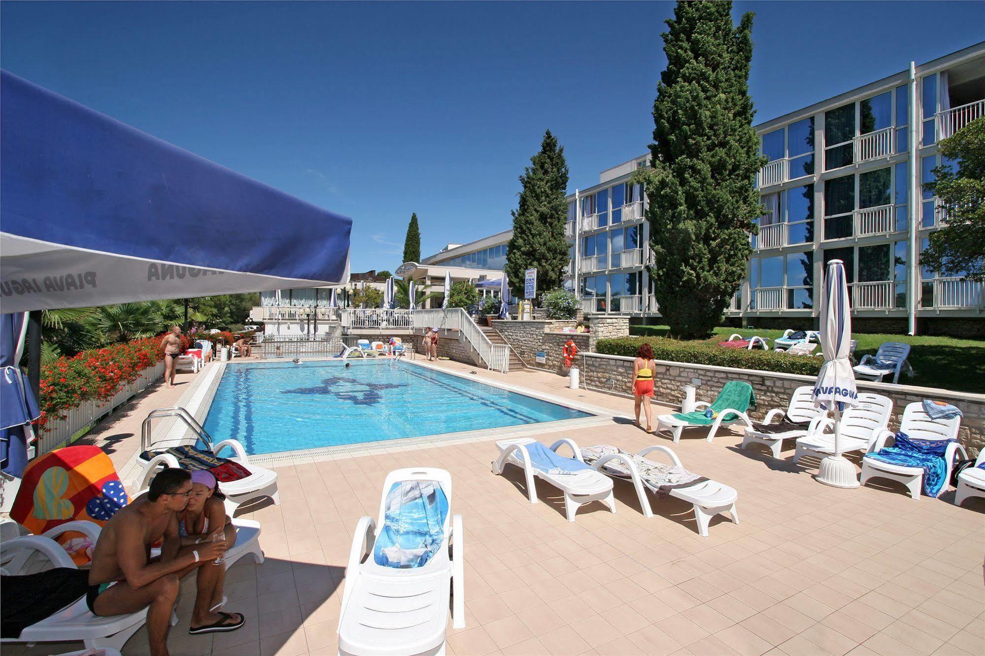 Hotel Zorna Plava Laguna Porec Exterior photo